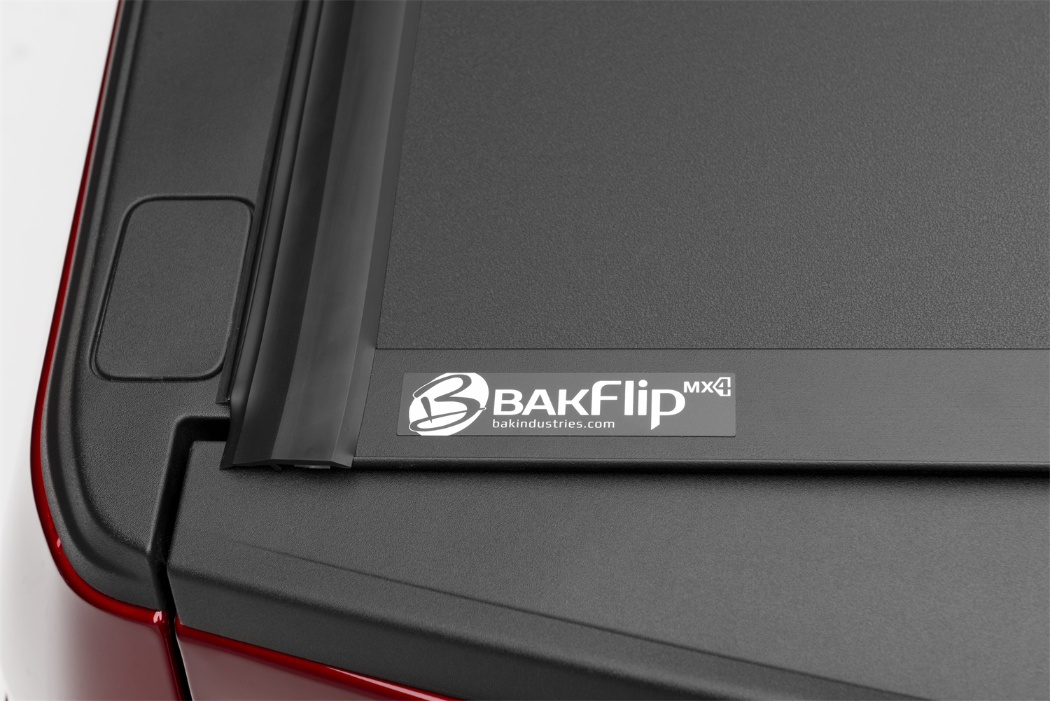 bak bakflip-mx4 10bk_mx4_ford_detail_cornerdetail_h